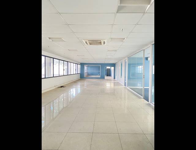 12,263M² WAREHOUSE TO LET IN WYNBERG